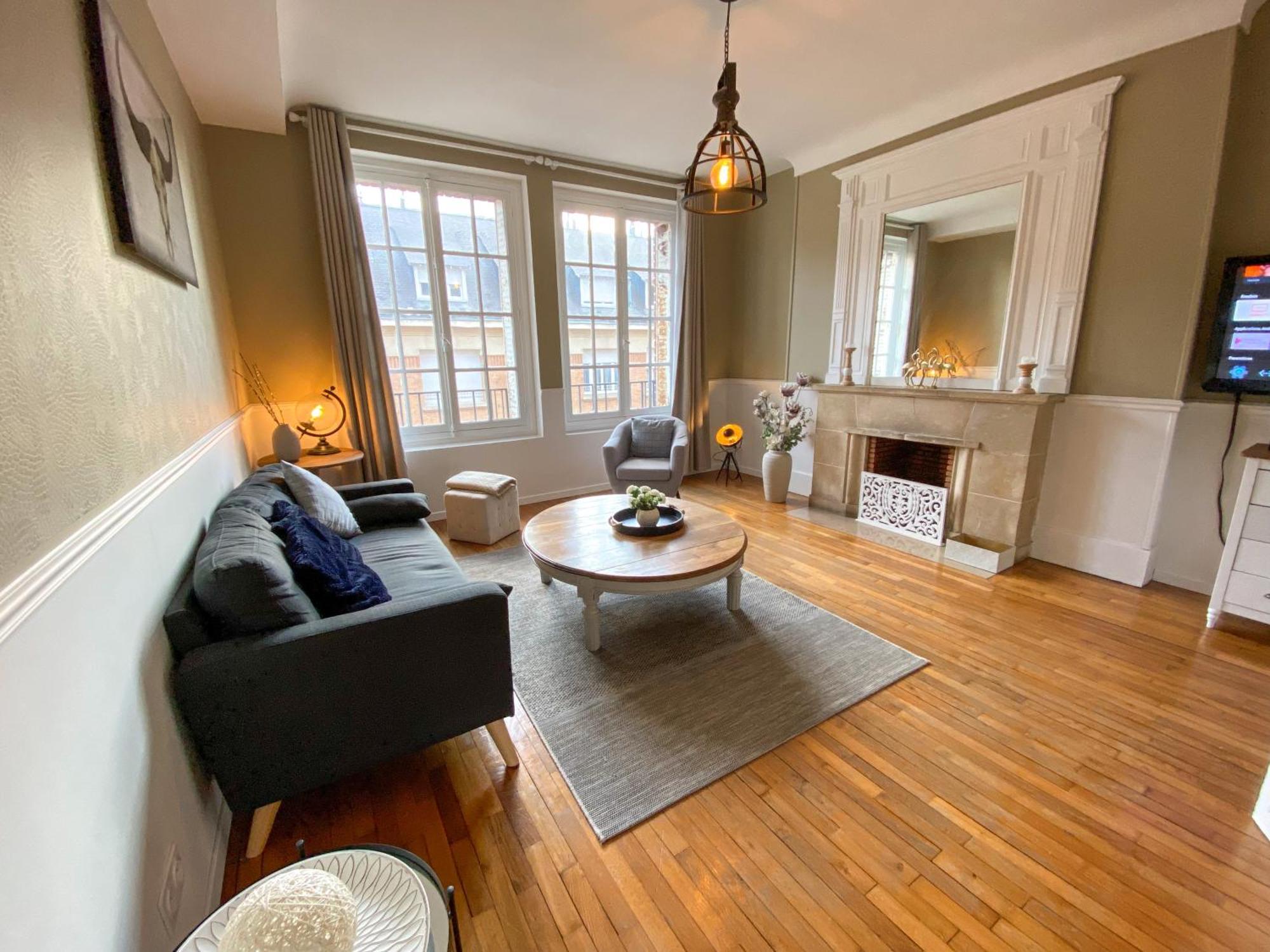 Appartement Chic, 3 Chambres, Hyper Centre-Ville, Parking Payant Амиен Екстериор снимка